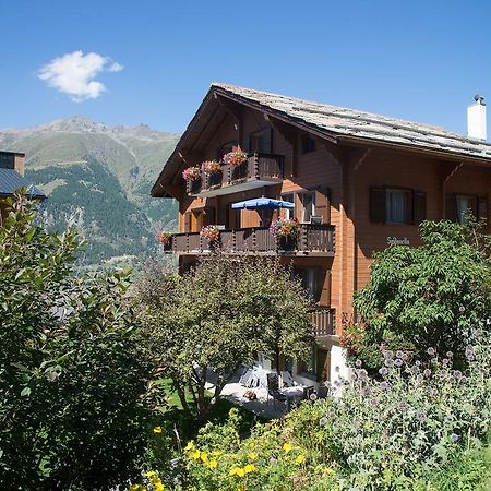 Chalet Soldanella Grachen Exterior photo